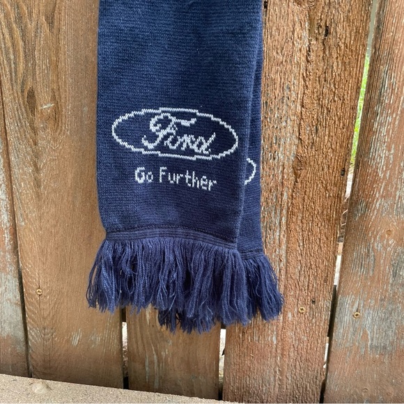 NFL COWBOYS Unisex Navy Scarf with White Logo - Picture 4 of 8